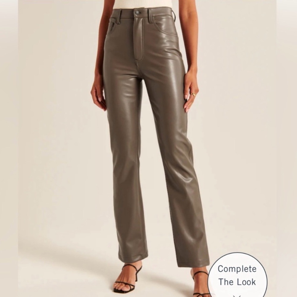 A&F 90s High-Rise Vegan Leather Straight Leg Pants - Olive